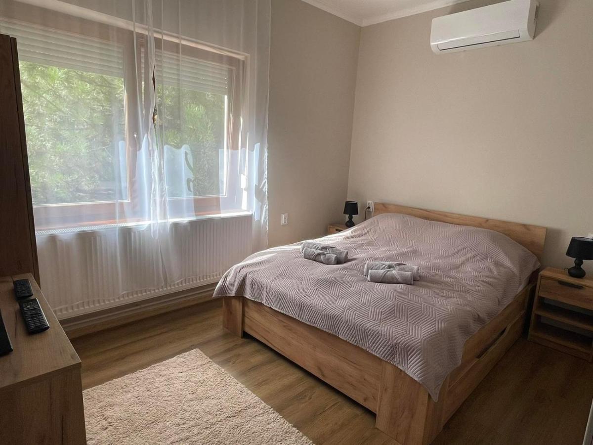 Tulipan Apartman Makó Exterior foto