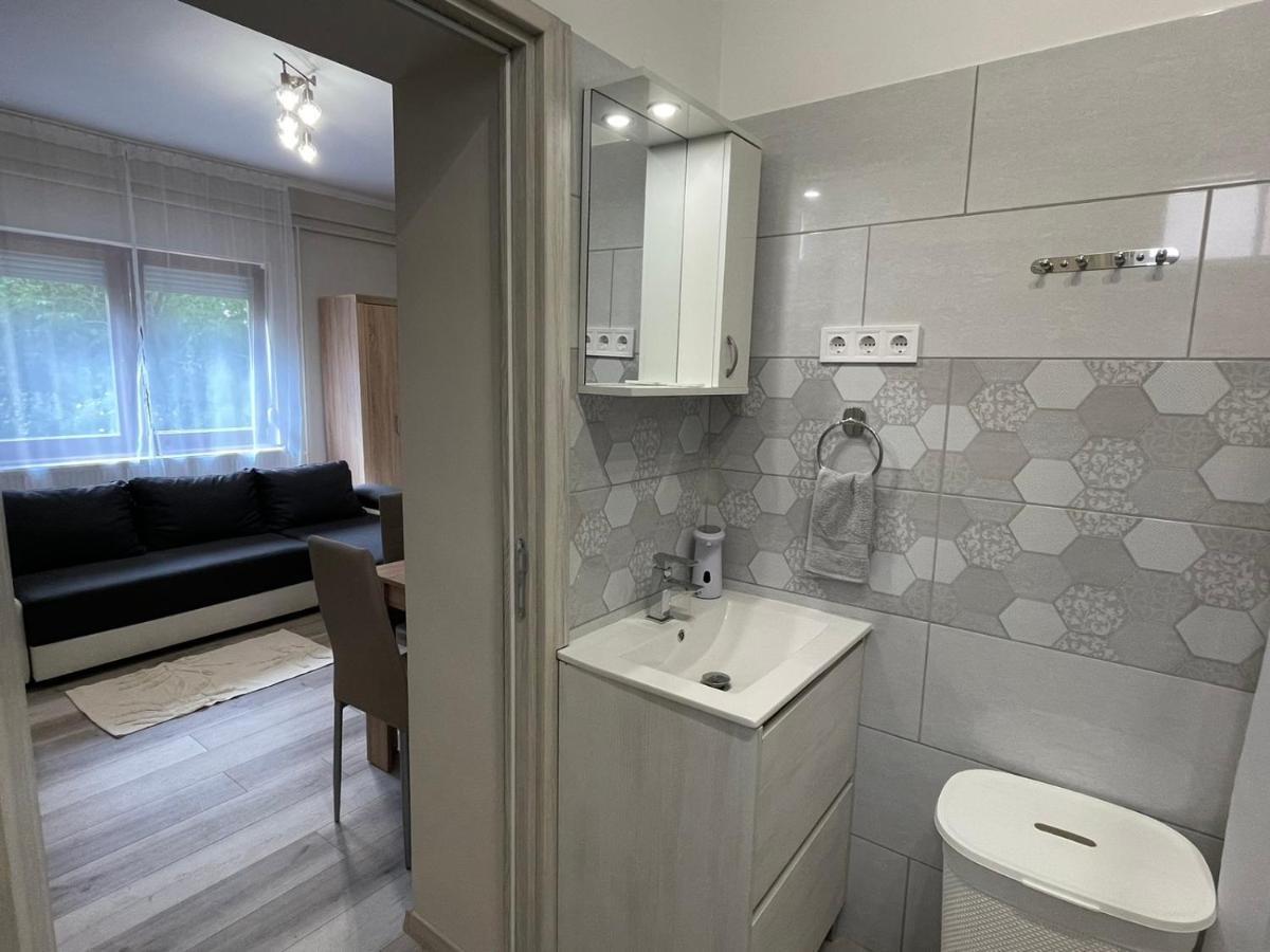 Tulipan Apartman Makó Exterior foto